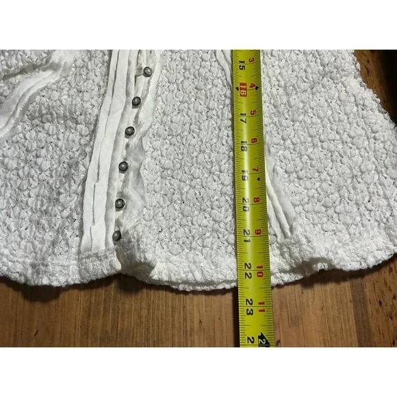 Free People Besties Top women Small Cream Lace Boho Back Button Cap Sleeve - Picture 11 of 14